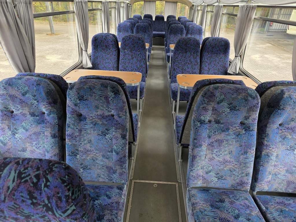 Fahrzeugabbildung Scania S12 Oldtimer, 5 Gang man Schaltung, 35+2+1