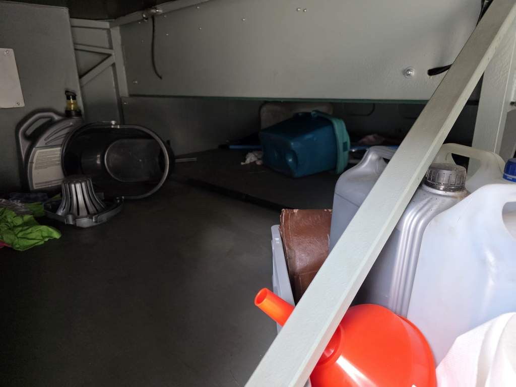 Fahrzeugabbildung Scania S12 Oldtimer, 5 Gang man Schaltung, 35+2+1