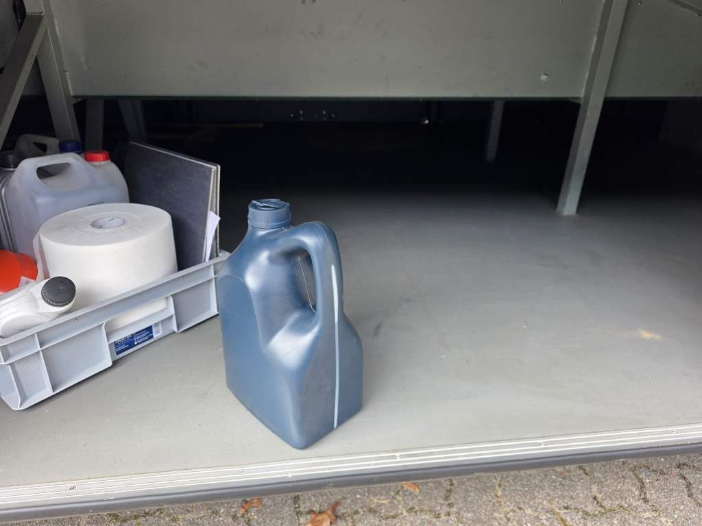 Fahrzeugabbildung Scania S12 Oldtimer, 5 Gang man Schaltung, 35+2+1