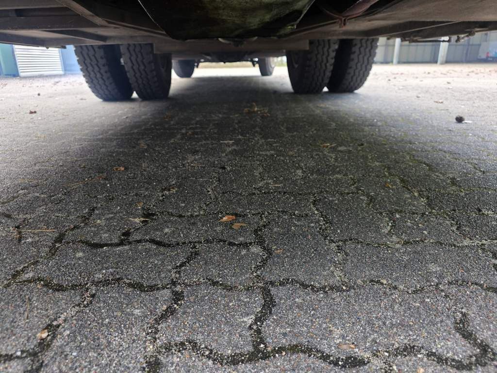 Fahrzeugabbildung Scania S12 Oldtimer, 5 Gang man Schaltung, 35+2+1