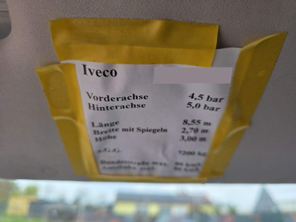 Fahrzeugabbildung Iveco 72-210 KJoffer mit Ladebordwand,AHK, Blatt/ Luft