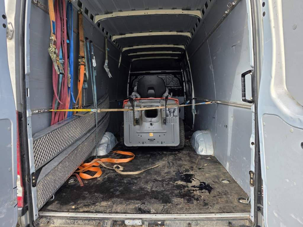 Fahrzeugabbildung Iveco 35-180 Maxi lang & hoch, SAHK, Klima, Kamera