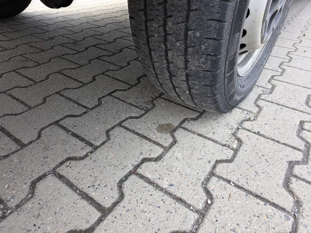 Fahrzeugabbildung Iveco 35-180 Maxi lang & hoch, SAHK, Klima, Kamera