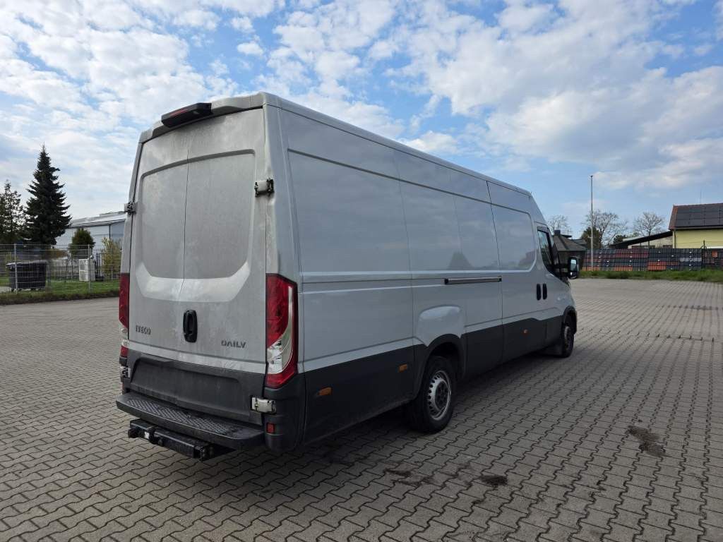 Fahrzeugabbildung Iveco 35-180 Maxi lang & hoch, SAHK, Klima, Kamera