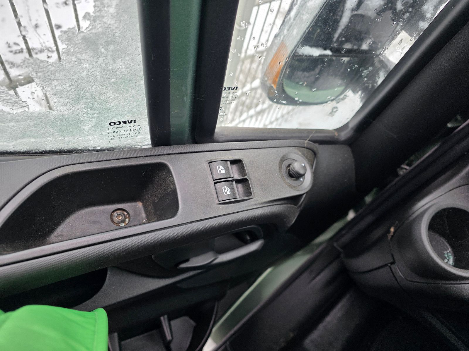 Fahrzeugabbildung Iveco 35S18 Kastenwagen Maxi hoch&lang, Unfall