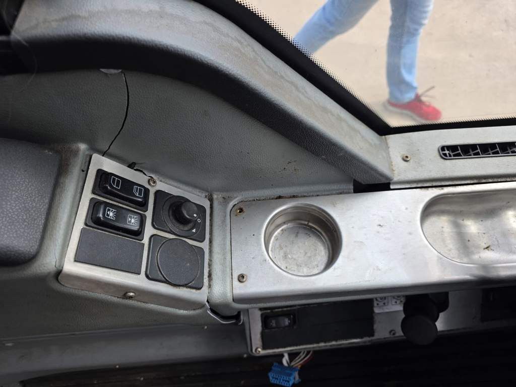 Fahrzeugabbildung Mercedes-Benz Citaro O530 LE, Gurten,  Armlehnen, Gardinen