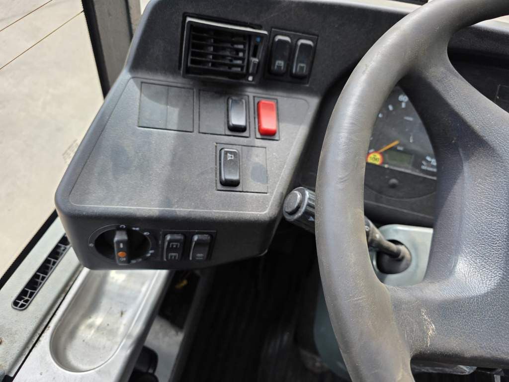 Fahrzeugabbildung Mercedes-Benz Citaro O530 LE, Gurten,  Armlehnen, Gardinen