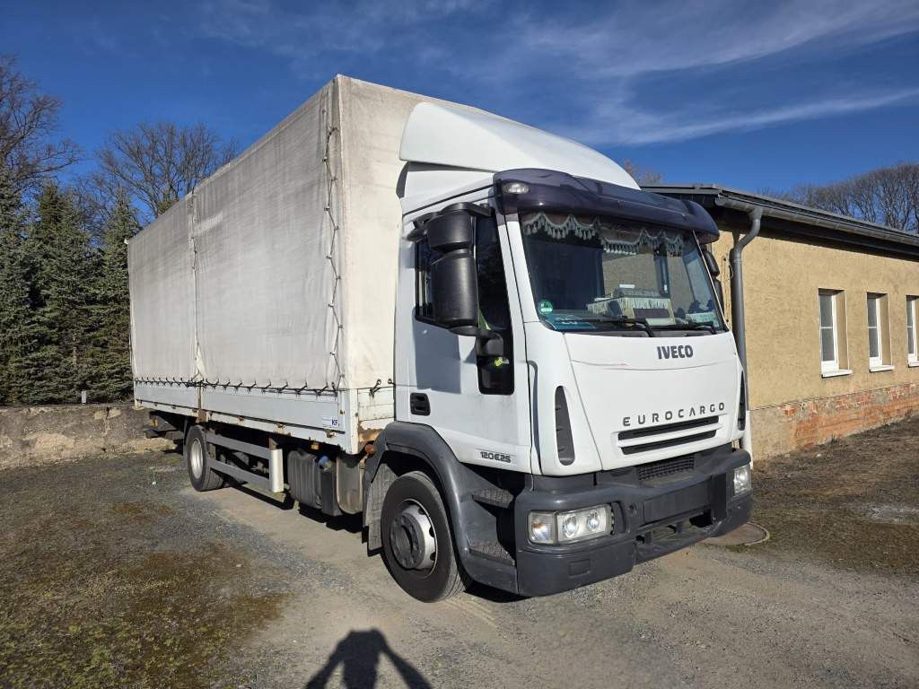Fahrzeugabbildung Iveco 120E25 Pritsche&Plane,Ladebordwand 1,5 To