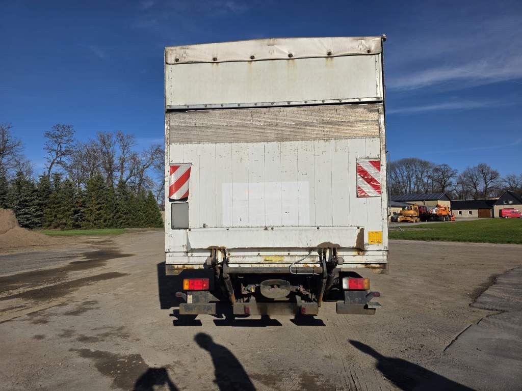 Fahrzeugabbildung Iveco 120E25 Pritsche&Plane,Ladebordwand 1,5 To