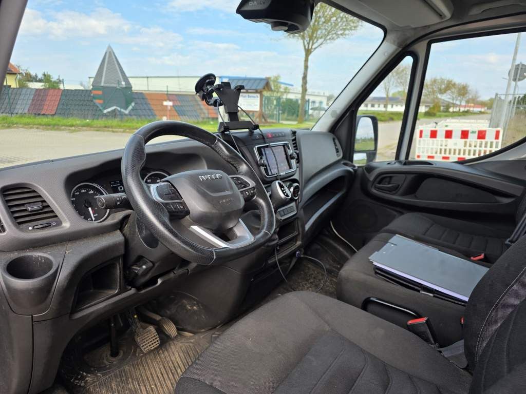 Fahrzeugabbildung Iveco 35-180 Maxi lang & hoch, SAHK, Klima, Kamera