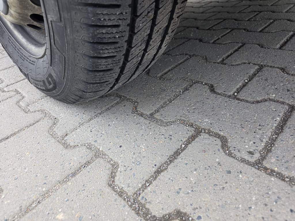 Fahrzeugabbildung Iveco 35-180 Maxi lang & hoch, SAHK, Klima, Kamera