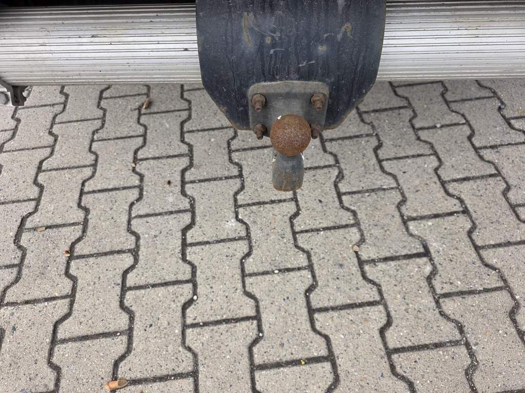 Fahrzeugabbildung Iveco 72-210 KJoffer mit Ladebordwand,AHK, Blatt/ Luft