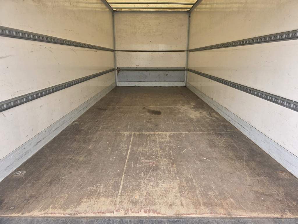 Fahrzeugabbildung Iveco 72-180 Koffer, Luftfederung hintgen, LBW