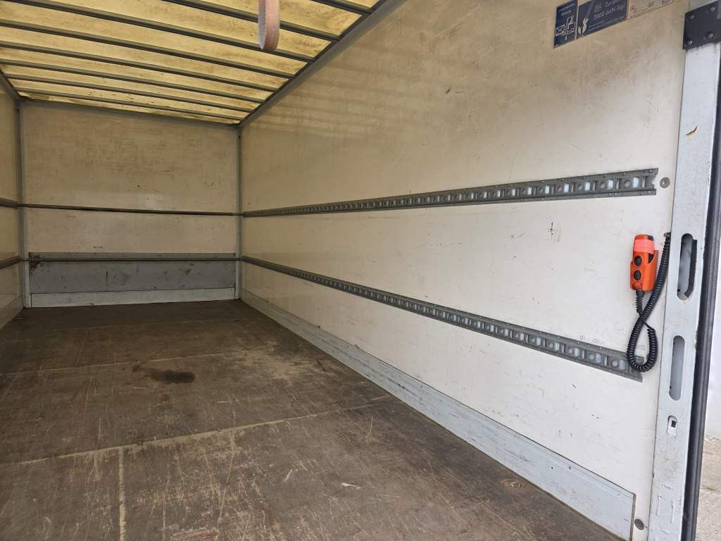 Fahrzeugabbildung Iveco 72-180 Koffer, Luftfederung hintgen, LBW