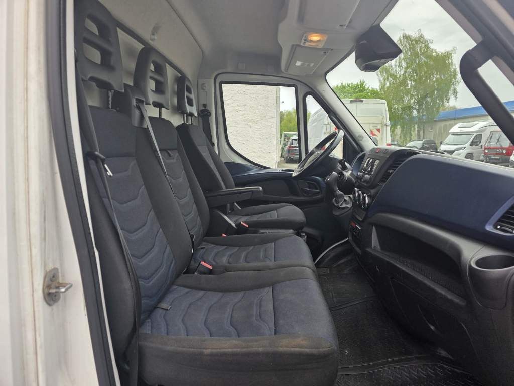 Fahrzeugabbildung Iveco 72-180 Koffer, Luftfederung hintgen, LBW