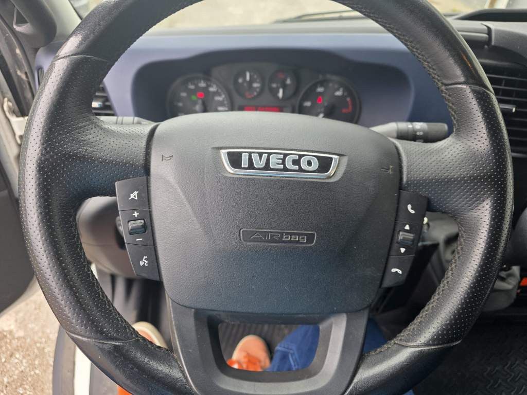 Fahrzeugabbildung Iveco 72-180 Koffer, Luftfederung hintgen, LBW