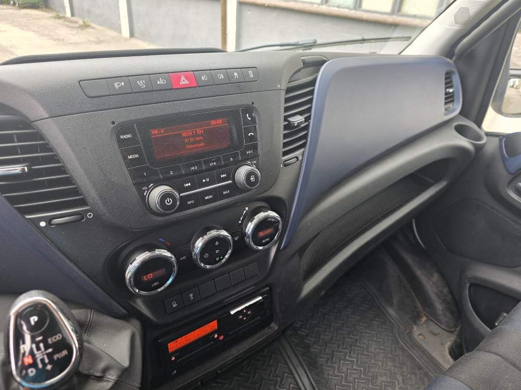 Fahrzeugabbildung Iveco 72-180 Koffer, Luftfederung hintgen, LBW