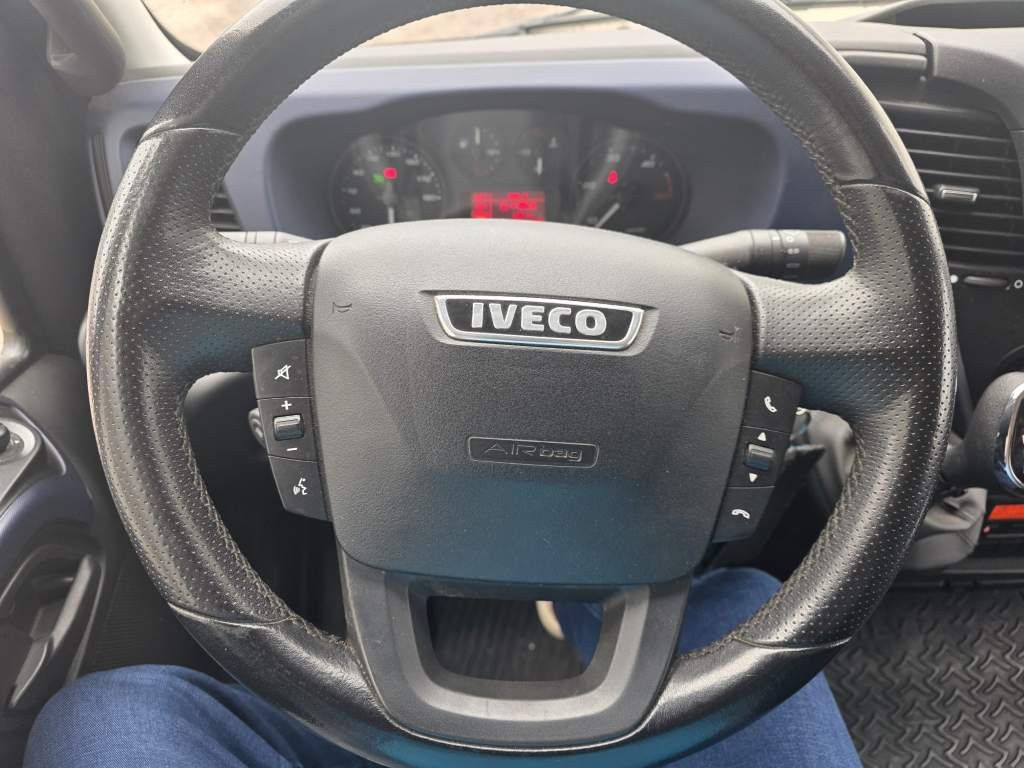 Fahrzeugabbildung Iveco 72-180 Koffer, Luftfederung hintgen, LBW