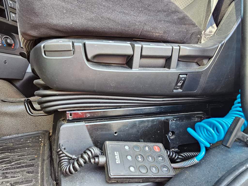 Fahrzeugabbildung DAF XF 410 Space Cab, Euro 6, Standklima
