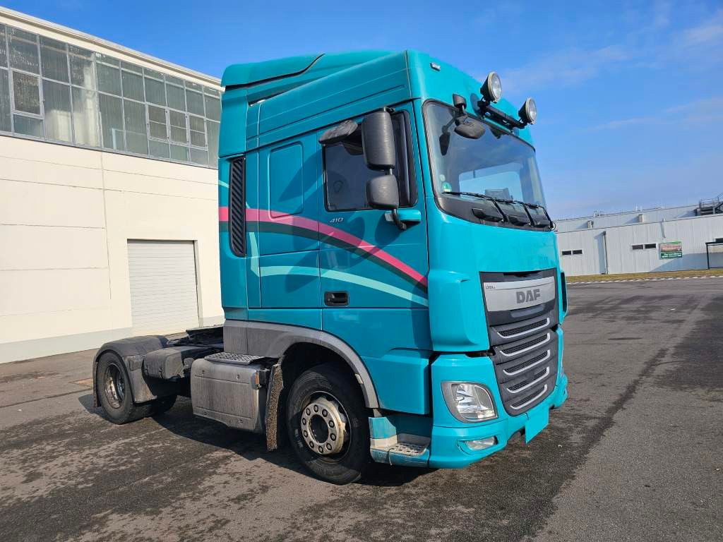 Fahrzeugabbildung DAF XF 410 Space Cab, Euro 6, Standklima