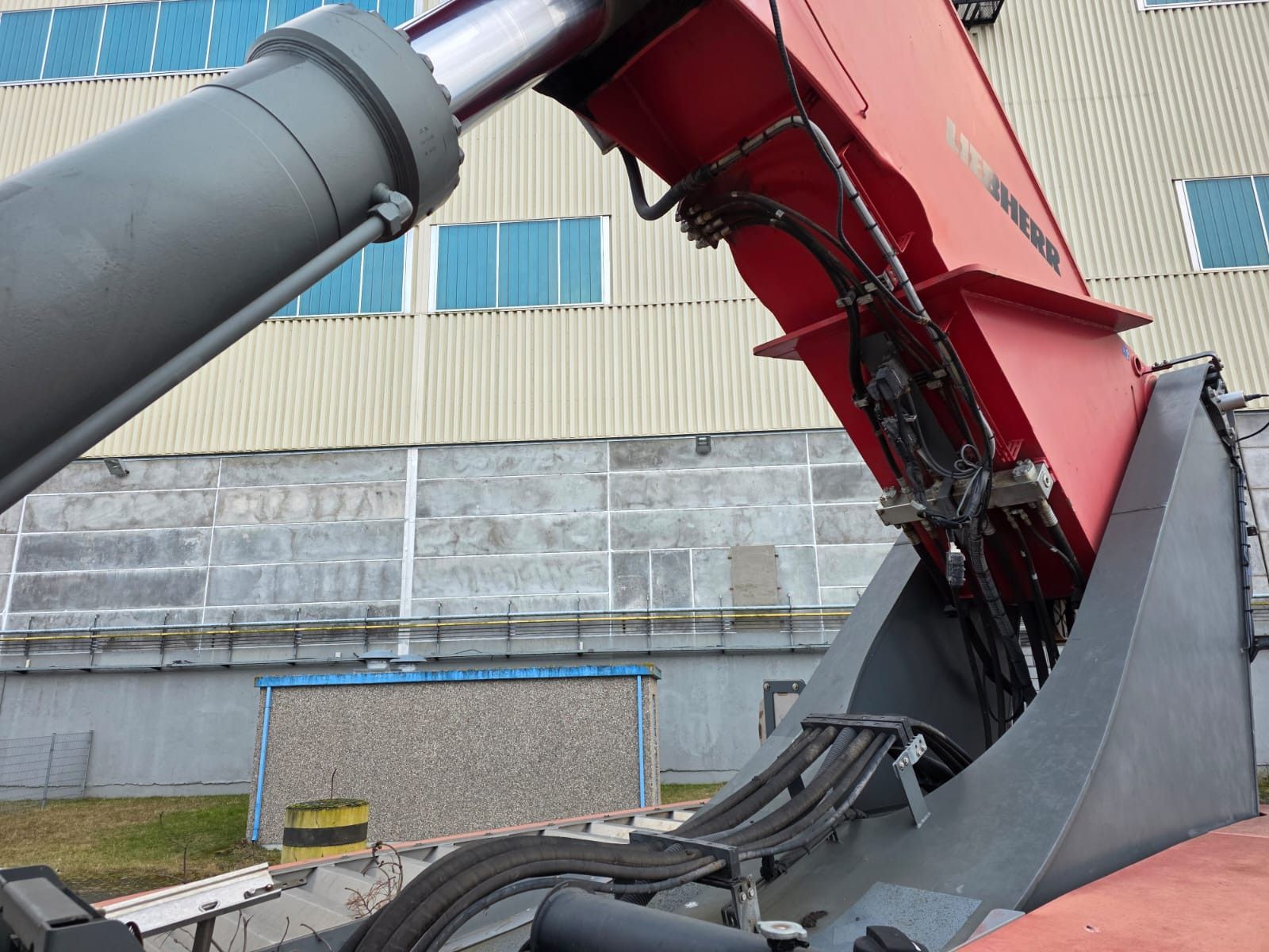 Fahrzeugabbildung Andere Liebeherr LRS V 645 Reachstacker/ Contlader