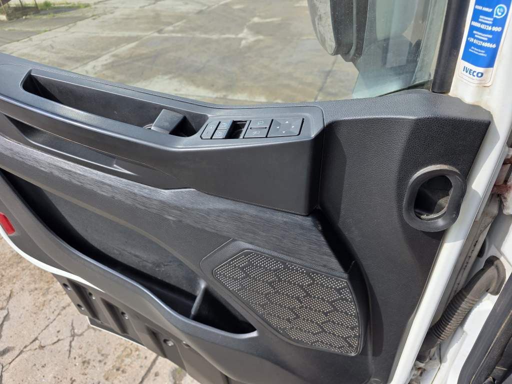 Fahrzeugabbildung Iveco 480 S-Way, Retarder, Klima Automat, 2 Kreis-Hydr