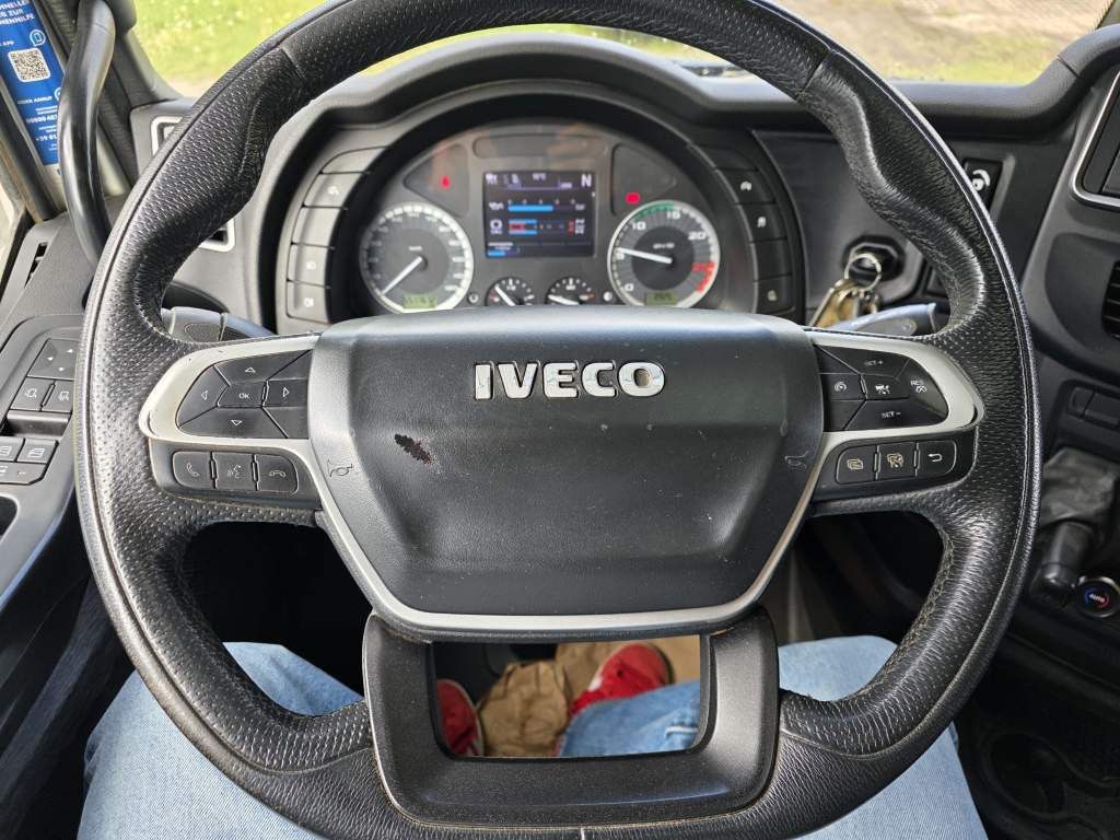 Fahrzeugabbildung Iveco 480 S-Way, Retarder, Klima Automat, 2 Kreis-Hydr