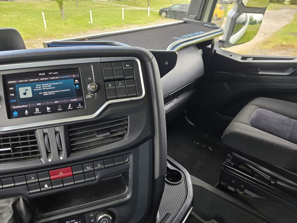 Fahrzeugabbildung Iveco 480 S-Way, Retarder, Klima Automat, 2 Kreis-Hydr