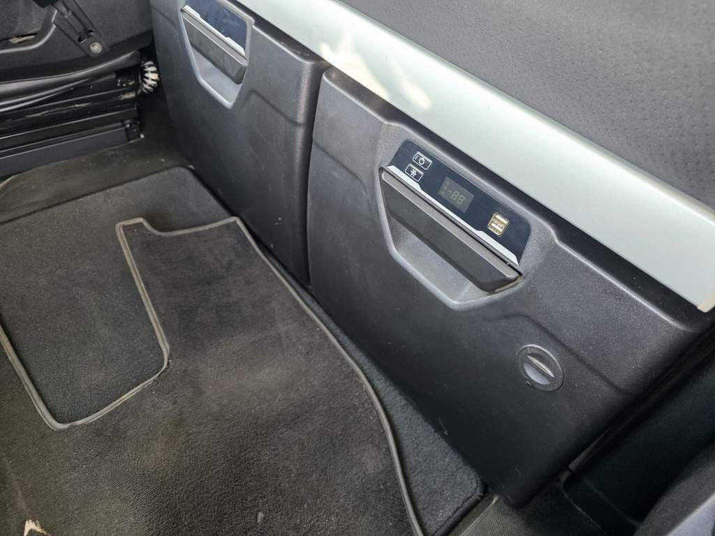 Fahrzeugabbildung Iveco 480 S-Way, Retarder, Klima Automat, 2 Kreis-Hydr