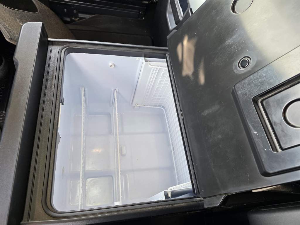 Fahrzeugabbildung Iveco 480 S-Way, Retarder, Klima Automat, 2 Kreis-Hydr