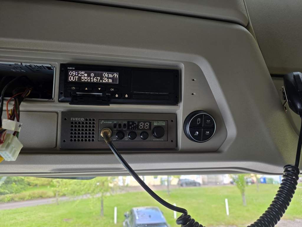 Fahrzeugabbildung Iveco 480 S-Way, Retarder, Klima Automat, 2 Kreis-Hydr