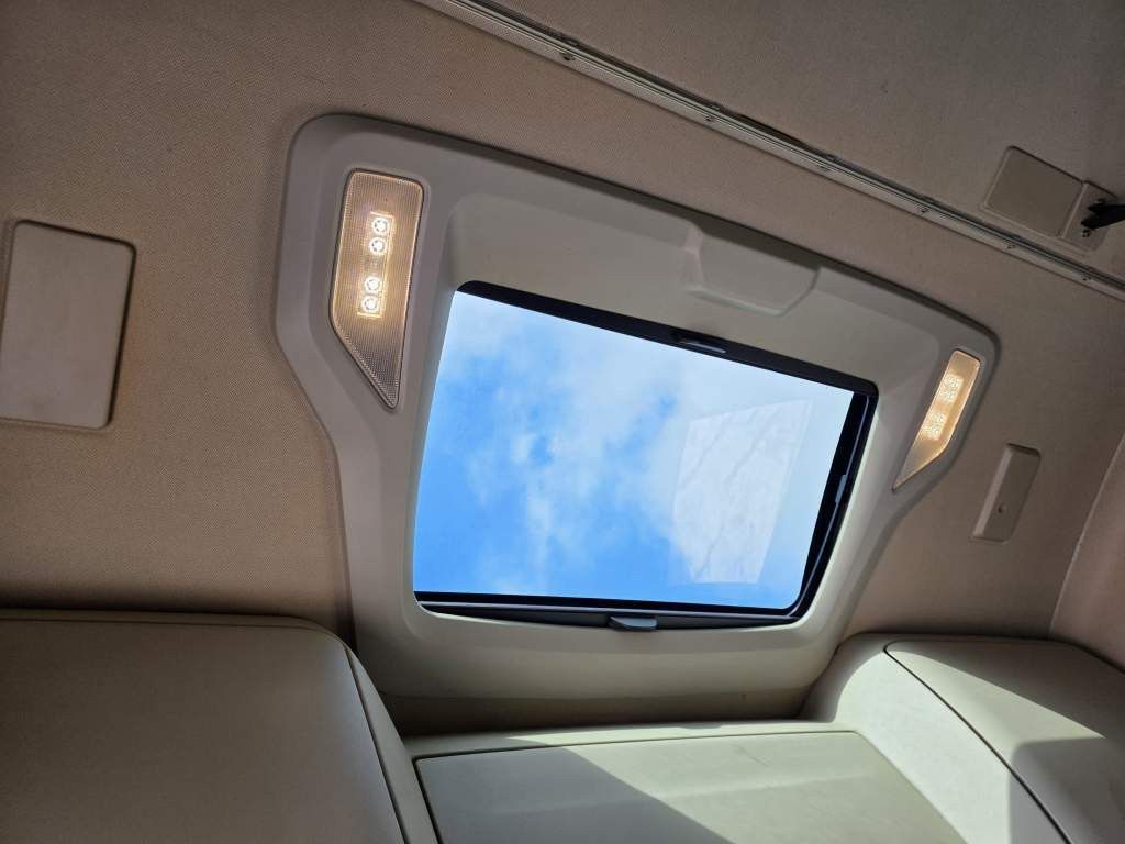 Fahrzeugabbildung Iveco 480 S-Way, Retarder, Klima Automat, 2 Kreis-Hydr