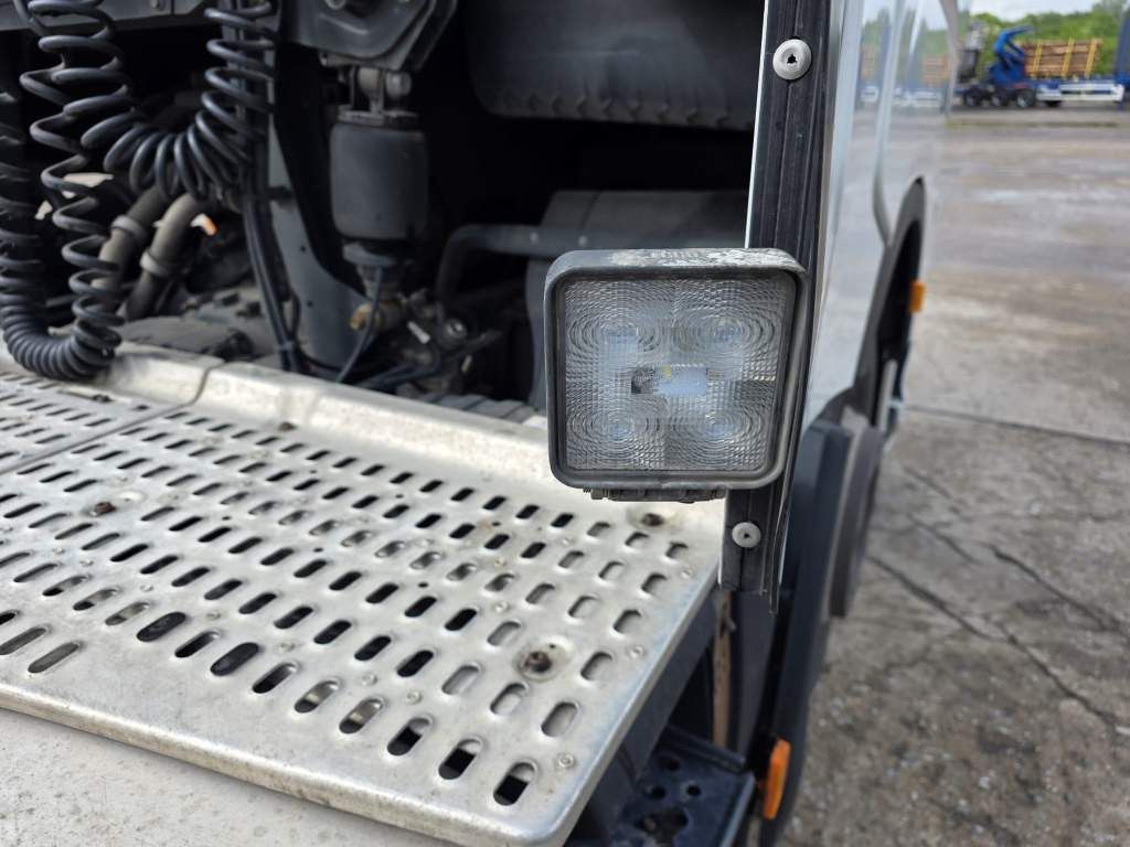 Fahrzeugabbildung Iveco 480 S-Way, Retarder, Klima Automat, 2 Kreis-Hydr
