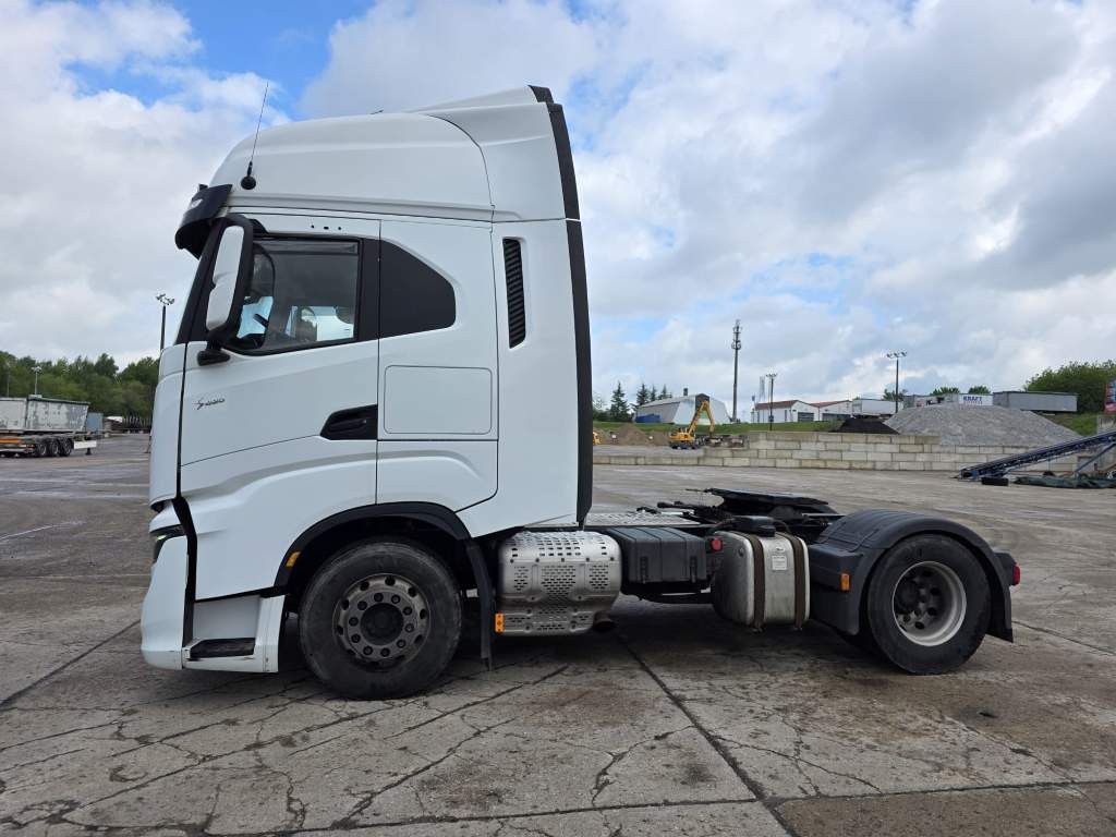 Fahrzeugabbildung Iveco 480 S-Way, Retarder, Klima Automat, 2 Kreis-Hydr