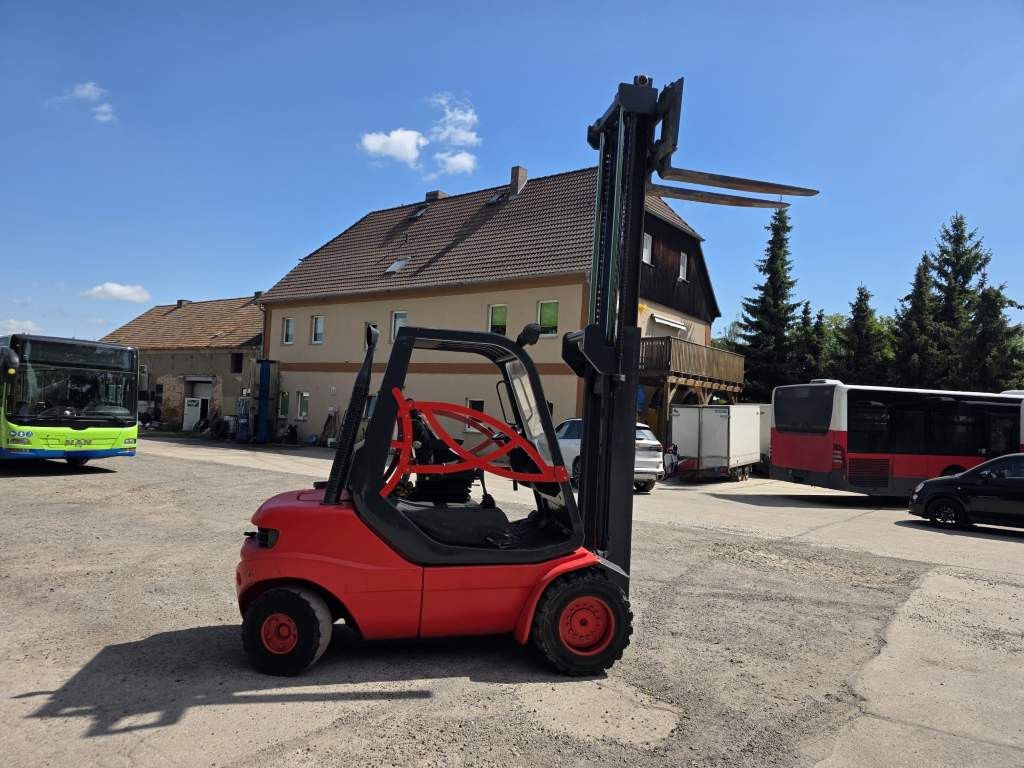 Fahrzeugabbildung Linde H35-03 SDtapler Duplex Mast, 5.600 Kg zul. GGW