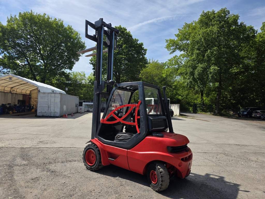 Fahrzeugabbildung Linde H35-03 SDtapler Duplex Mast, 5.600 Kg zul. GGW