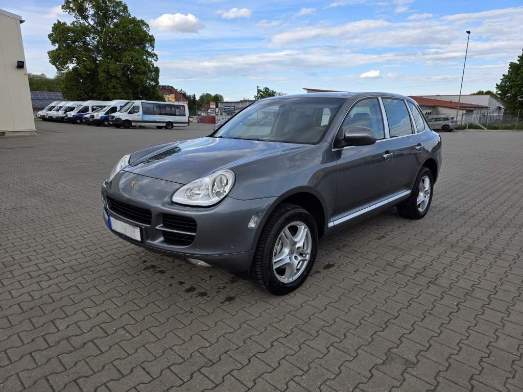 Porsche Cayenne S 4.5 L mit 340 PS, V8, Allrad