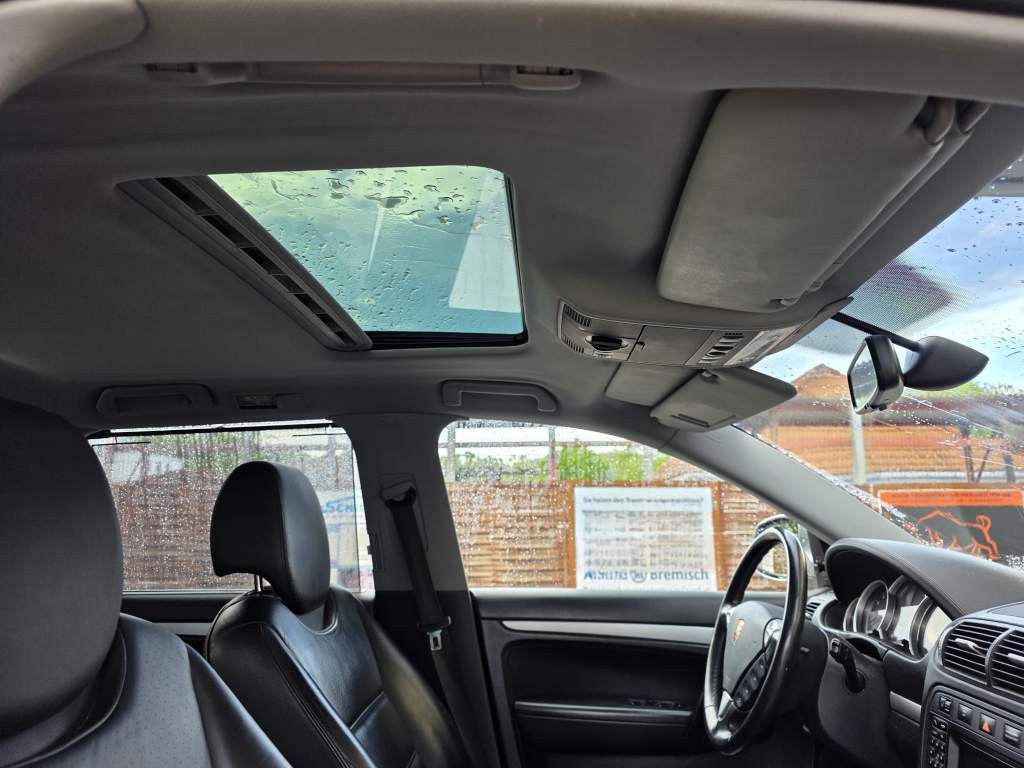 Fahrzeugabbildung Porsche Cayenne S 4.5 L mit 340 PS, V8, Allrad