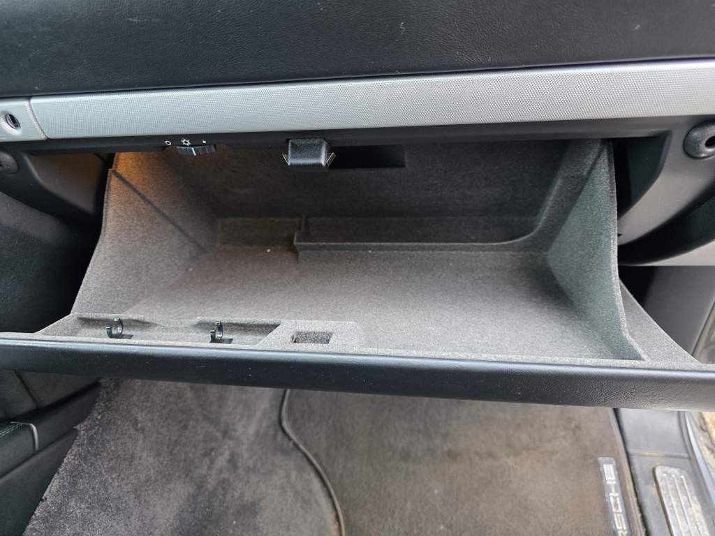 Fahrzeugabbildung Porsche Cayenne S 4.5 L mit 340 PS, V8, Allrad
