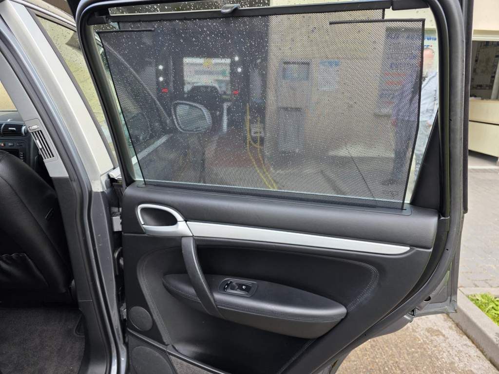 Fahrzeugabbildung Porsche Cayenne S 4.5 L mit 340 PS, V8, Allrad