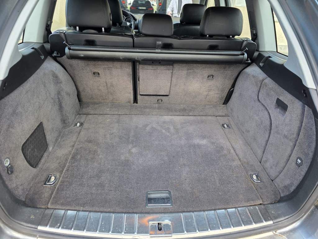 Fahrzeugabbildung Porsche Cayenne S 4.5 L mit 340 PS, V8, Allrad