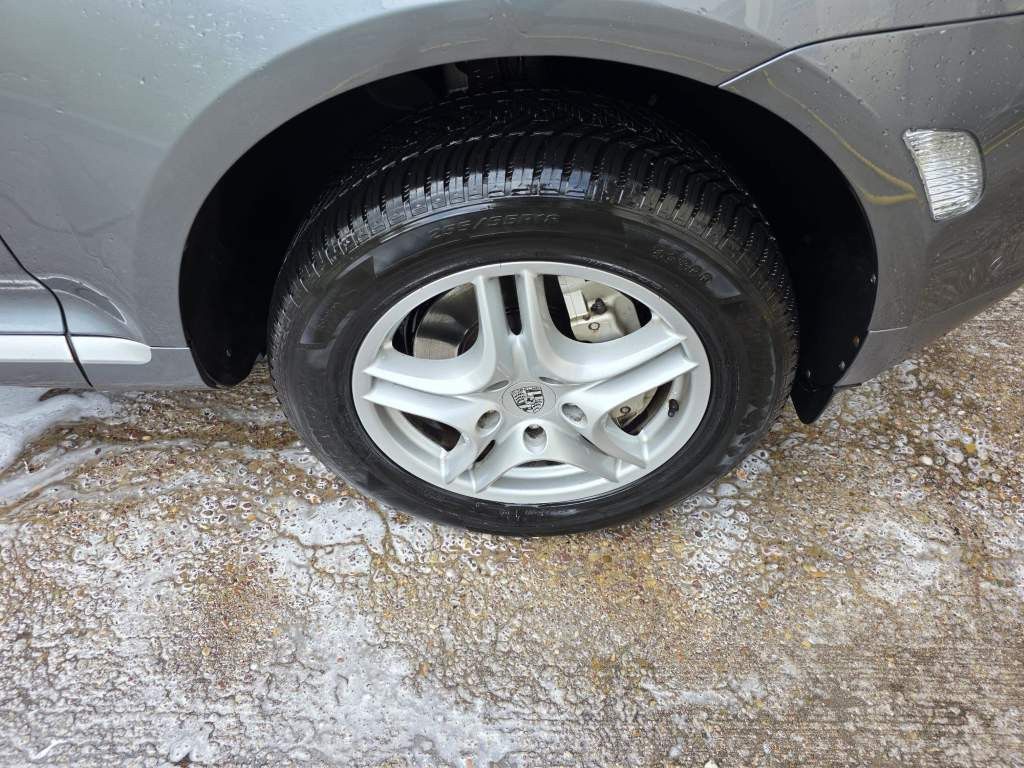 Fahrzeugabbildung Porsche Cayenne S 4.5 L mit 340 PS, V8, Allrad