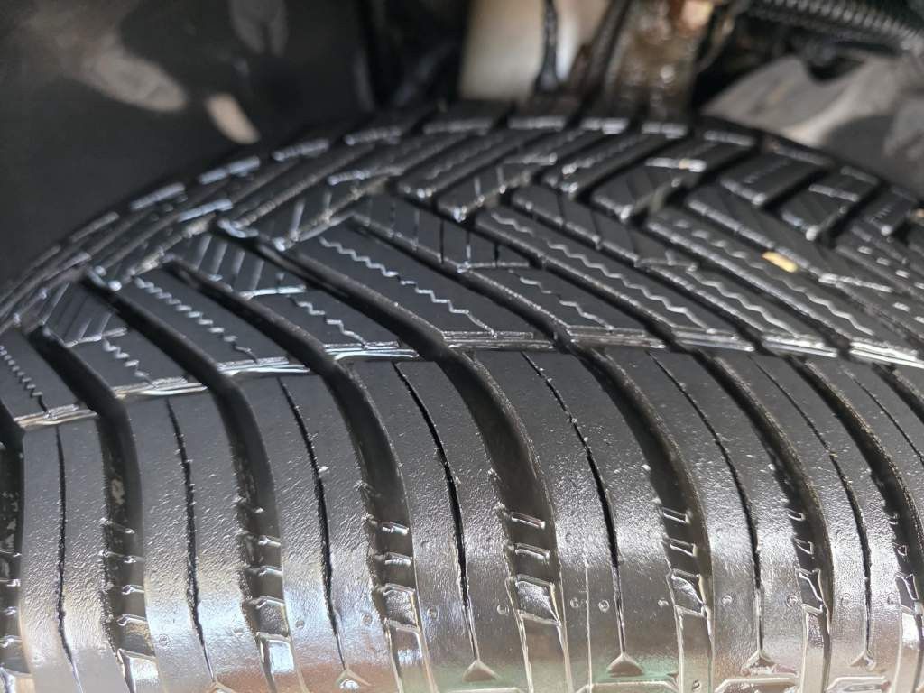 Fahrzeugabbildung Porsche Cayenne S 4.5 L mit 340 PS, V8, Allrad