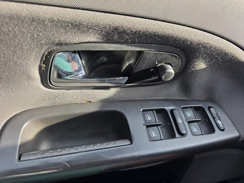 Fahrzeugabbildung Volkswagen Sharan 1.9TDI 85kW Highline, 6 Sitzer