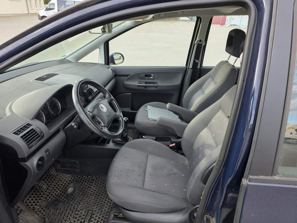 Fahrzeugabbildung Volkswagen Sharan 1.9TDI 85kW Highline, 6 Sitzer