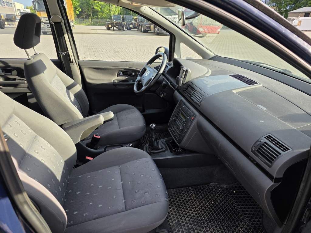 Fahrzeugabbildung Volkswagen Sharan 1.9TDI 85kW Highline, 6 Sitzer