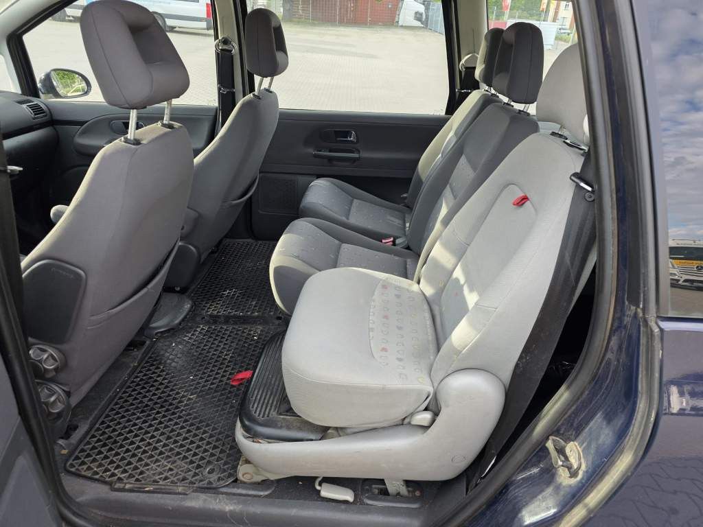 Fahrzeugabbildung Volkswagen Sharan 1.9TDI 85kW Highline, 6 Sitzer