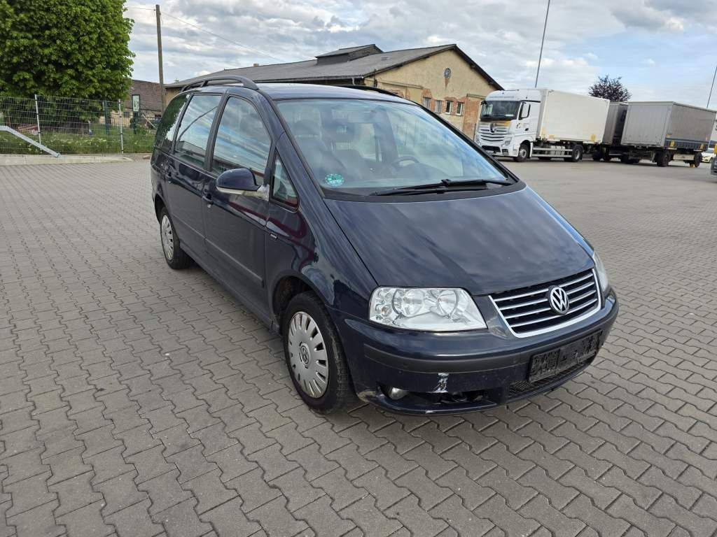 Fahrzeugabbildung Volkswagen Sharan 1.9TDI 85kW Highline, 6 Sitzer