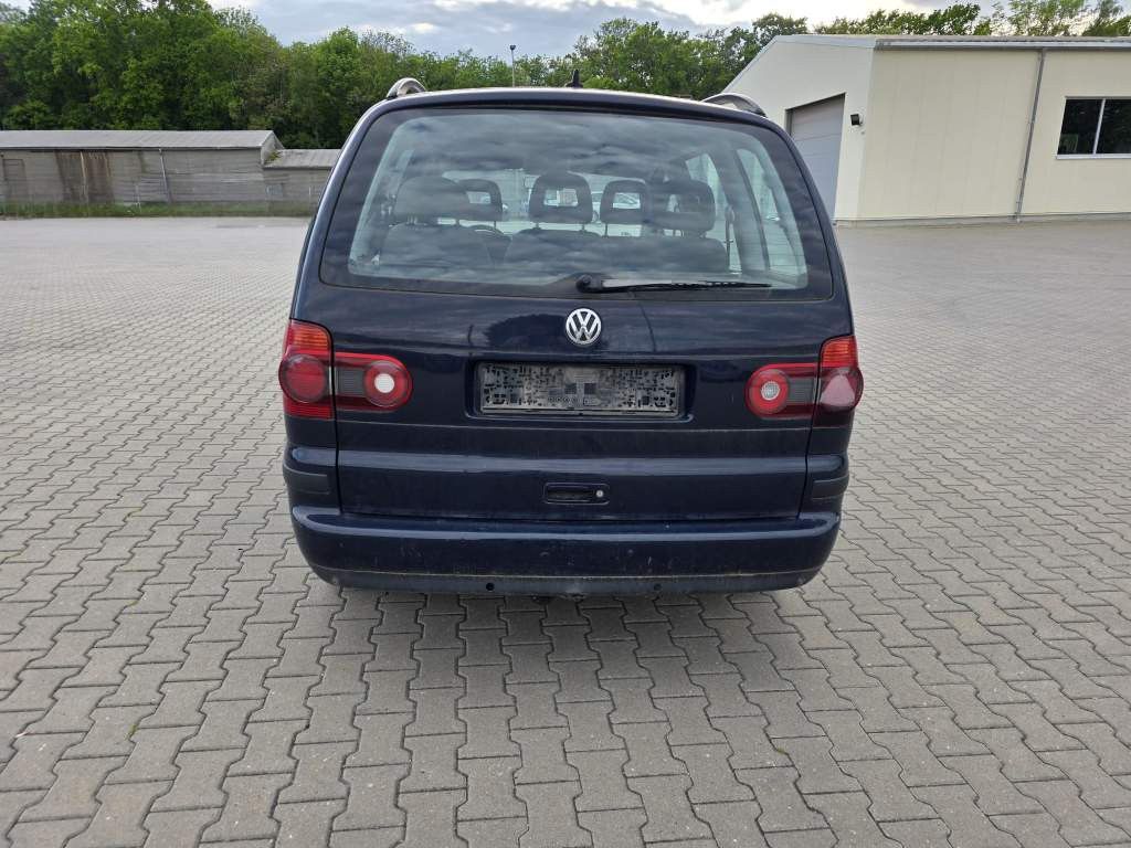 Fahrzeugabbildung Volkswagen Sharan 1.9TDI 85kW Highline, 6 Sitzer