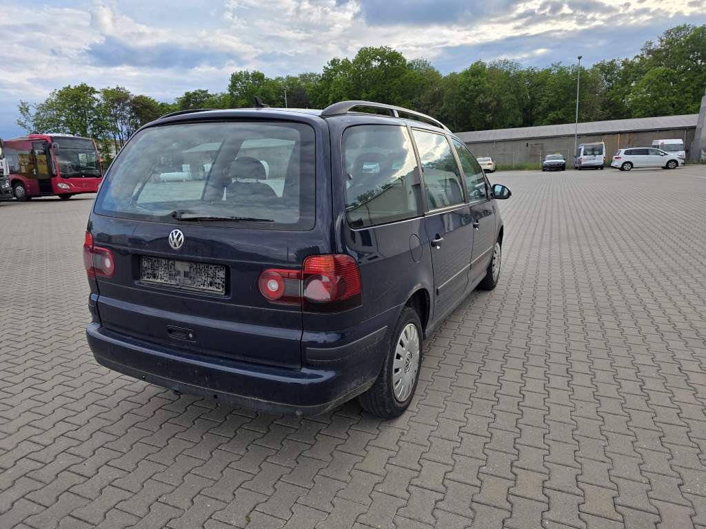 Fahrzeugabbildung Volkswagen Sharan 1.9TDI 85kW Highline, 6 Sitzer